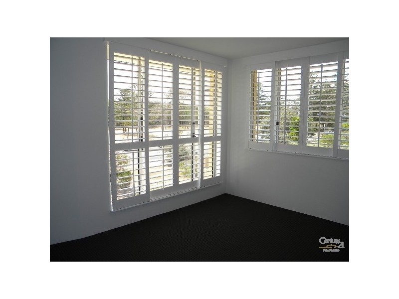 280 Hedges Avenue, Mermaid Beach QLD 4218