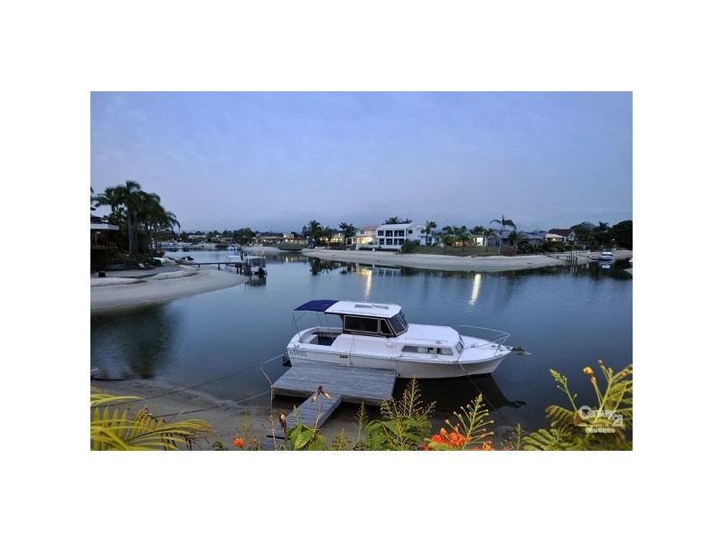 16 Bahia Court, Broadbeach Waters QLD 4218