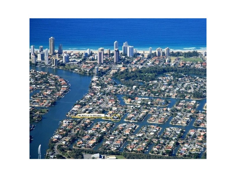 16 Bahia Court, Broadbeach Waters QLD 4218