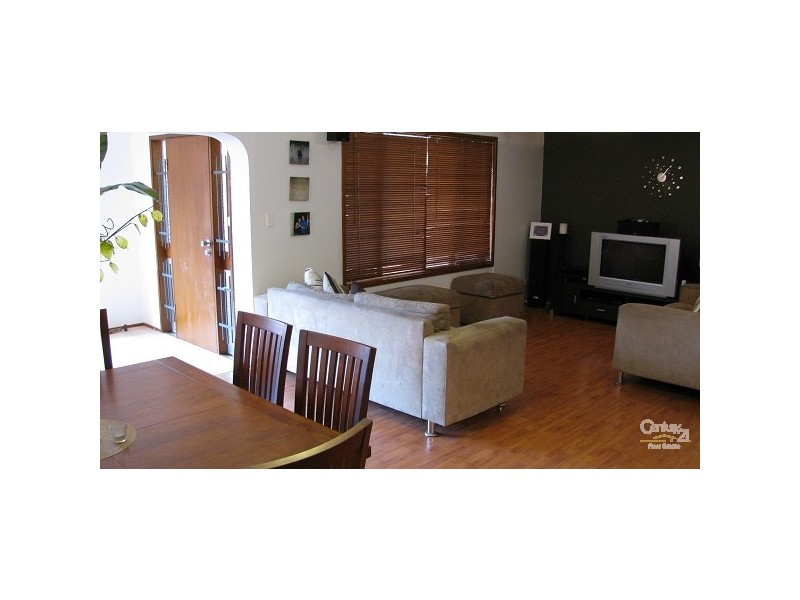 2/2220 Gold Coast Highway, Mermaid Beach QLD 4218