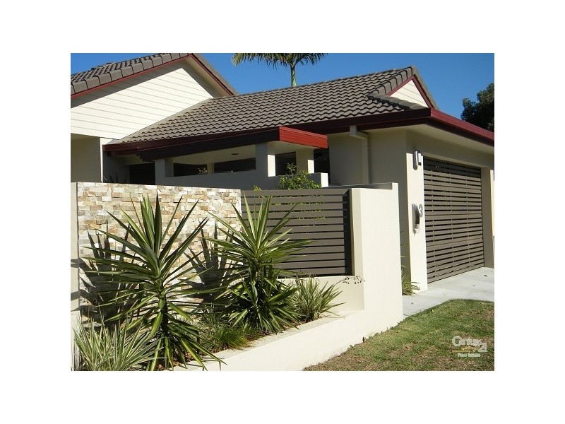 3 Omao Avenue, Burleigh Waters QLD 4220