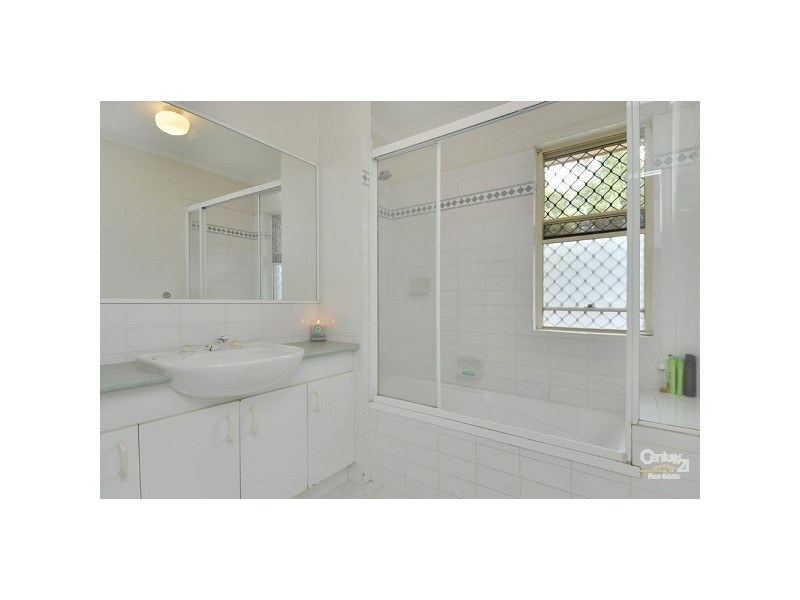 7 Priddeys Road, Robina QLD 4226
