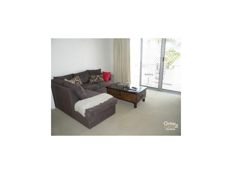 6/16 Riviera Place, Miami QLD 4220