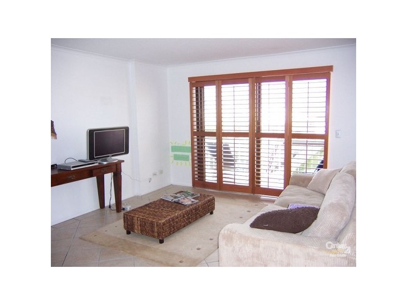 8/3 Ocean Street, Mermaid Beach QLD 4218