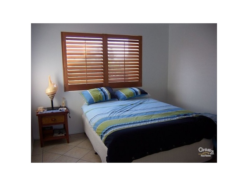 8/3 Ocean Street, Mermaid Beach QLD 4218