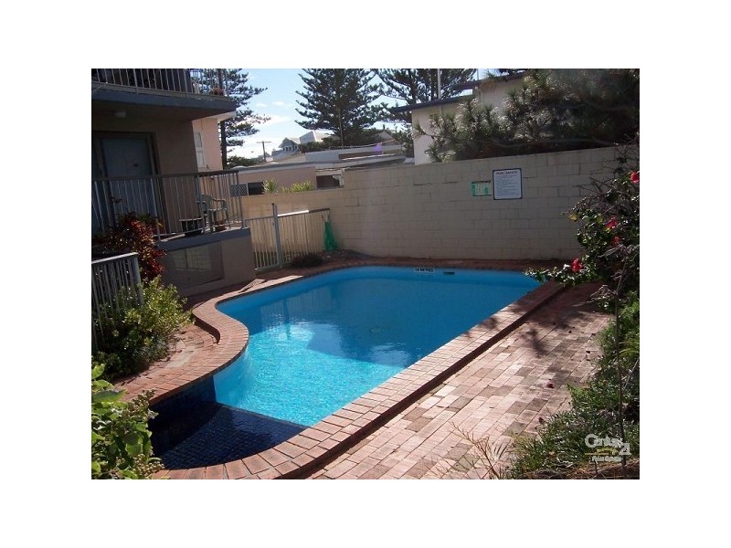 8/3 Ocean Street, Mermaid Beach QLD 4218