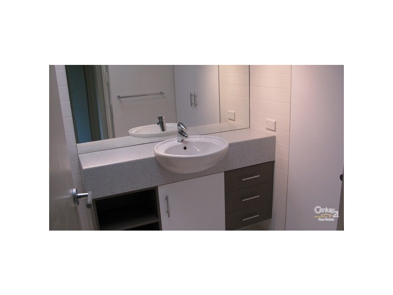 10/22 Rudd Street, Broadbeach Waters QLD 4218