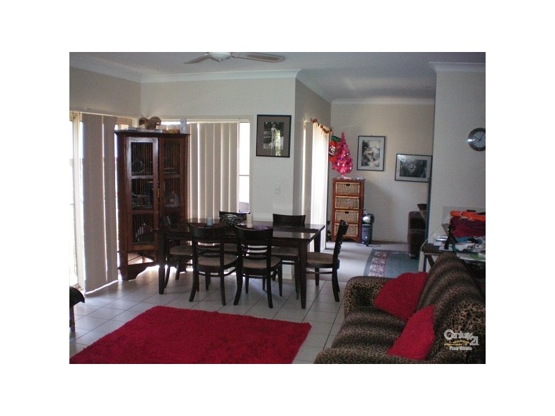 1 North Shore Avenue, Varsity Lakes QLD 4227