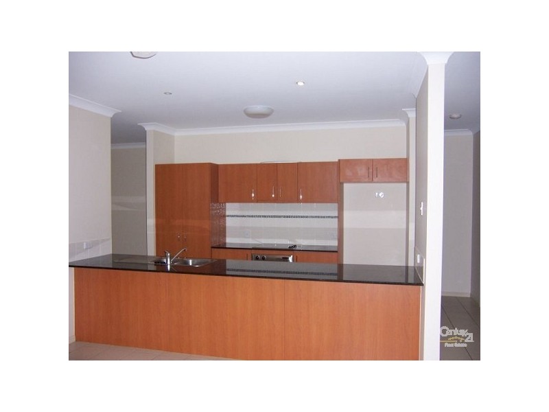 1 North Shore Avenue, Varsity Lakes QLD 4227