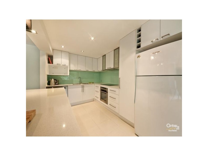 6/22 Rudd Street, Broadbeach Waters QLD 4218