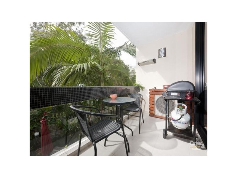 6/22 Rudd Street, Broadbeach Waters QLD 4218