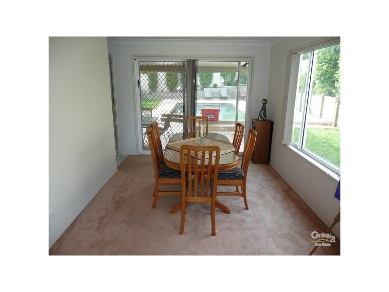 18 Tullamarine Drive, Robina QLD 4226