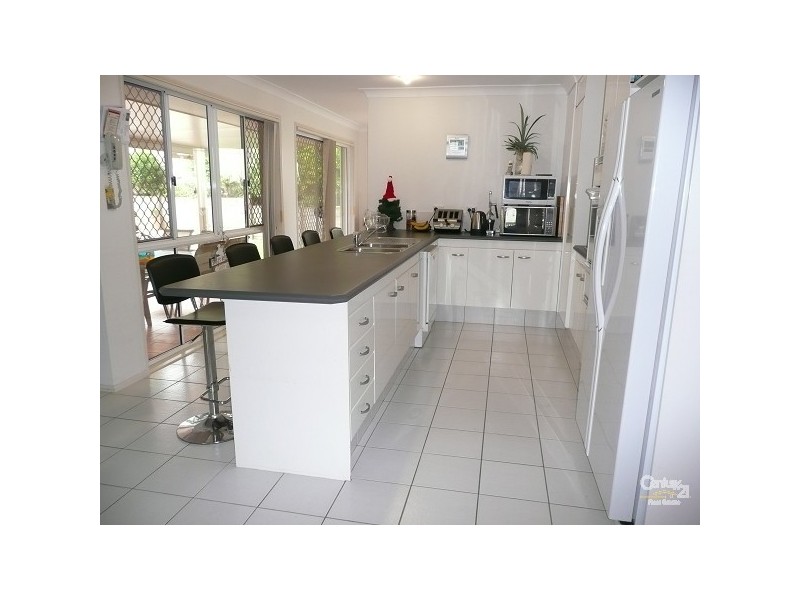 18 Tullamarine Drive, Robina QLD 4226