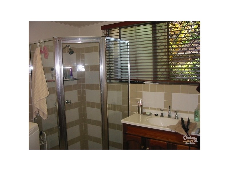 1/5 Nalla Court, Palm Beach QLD 4221