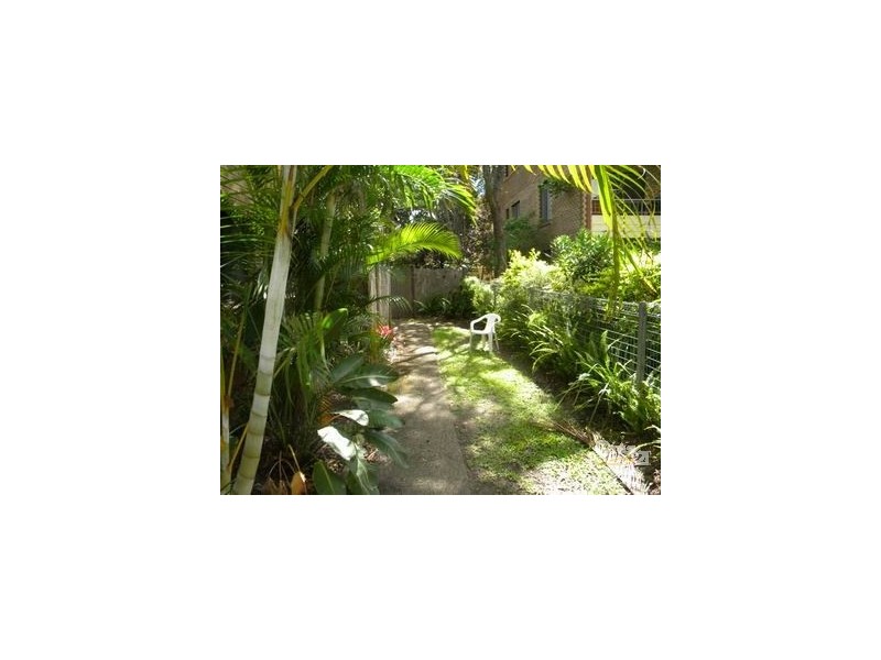 1/5 Nalla Court, Palm Beach QLD 4221