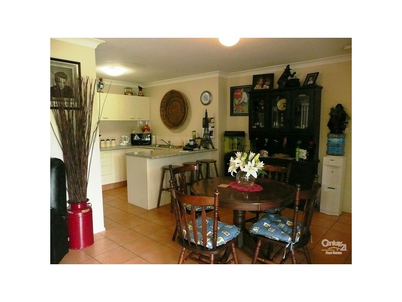 19 Oxbridge Chase, Arundel QLD 4214