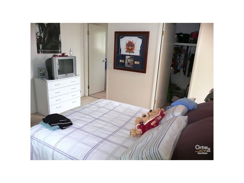 19 Oxbridge Chase, Arundel QLD 4214
