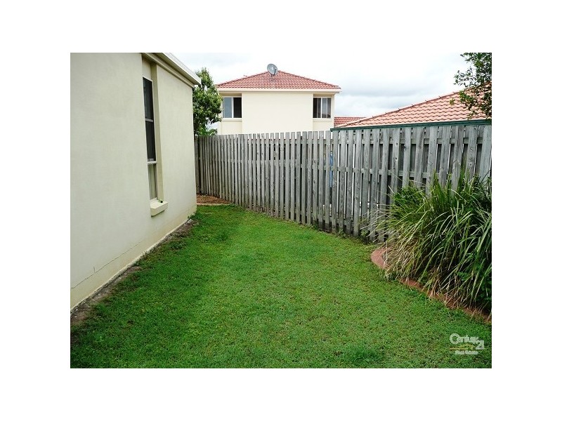 19 Oxbridge Chase, Arundel QLD 4214