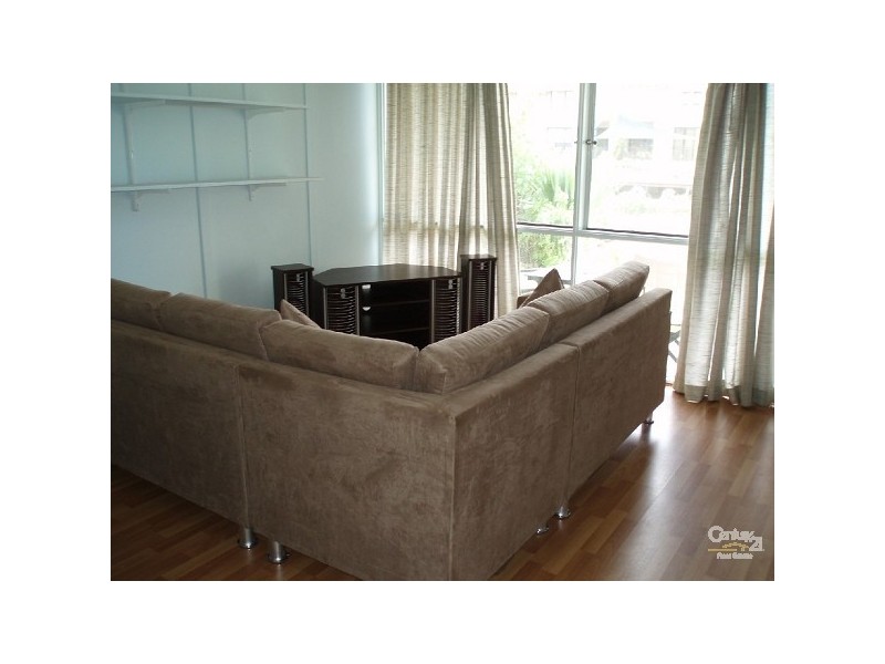 10 Havanna Key, Broadbeach Waters QLD 4218