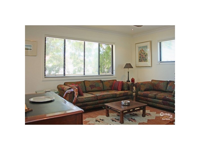 10 Joseph Street, Runaway Bay QLD 4216