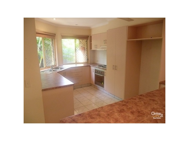 4 Grassmere Court, Robina QLD 4226