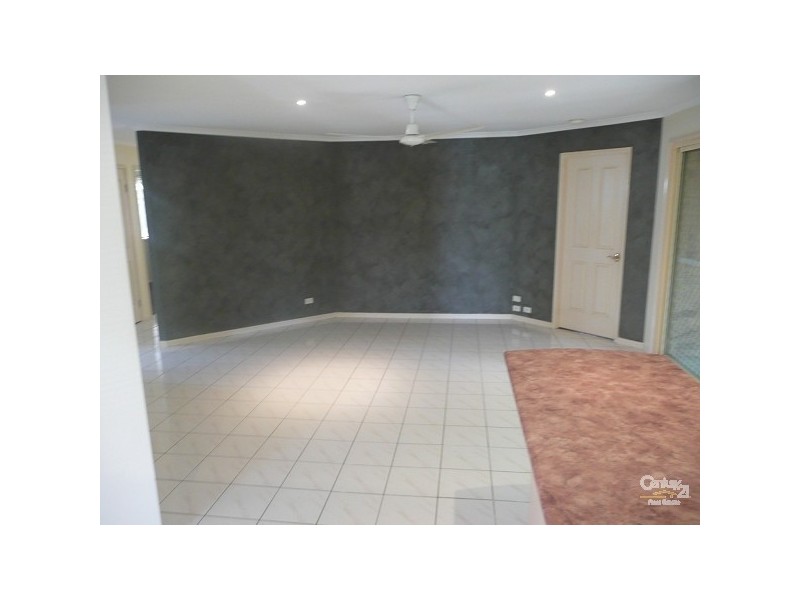 4 Grassmere Court, Robina QLD 4226