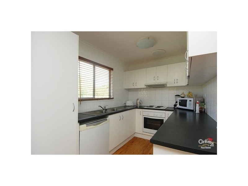 18 Birigun Street, Mermaid Waters QLD 4218