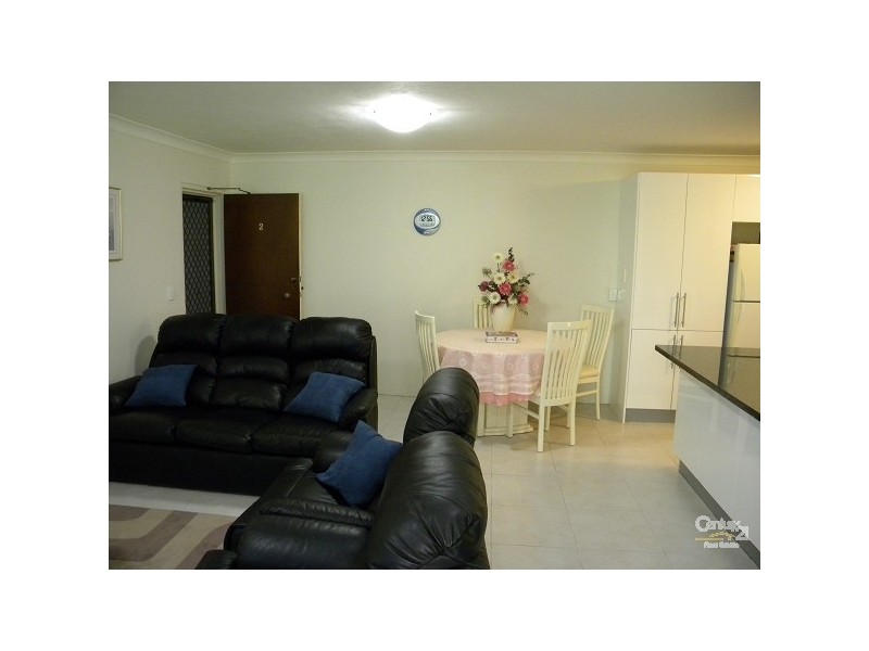 2/5 Nalla Court, Palm Beach QLD 4221