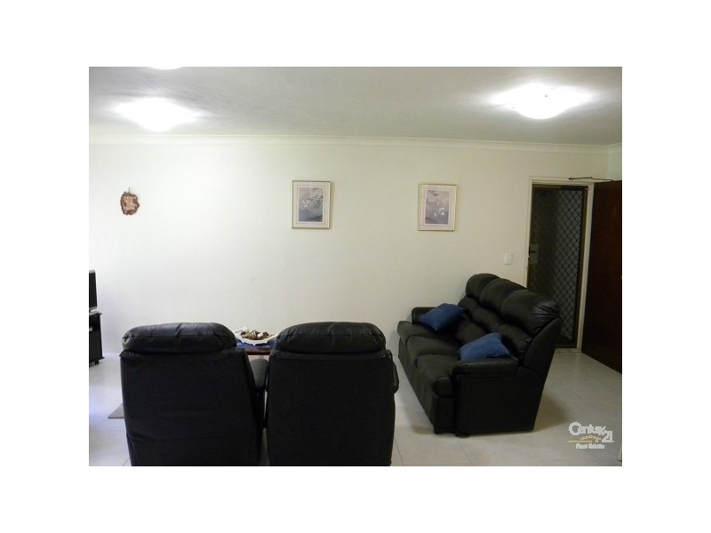 2/5 Nalla Court, Palm Beach QLD 4221