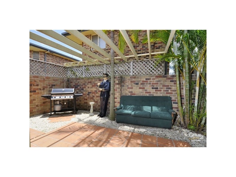 2/40 Alfred Street, Mermaid Beach QLD 4218