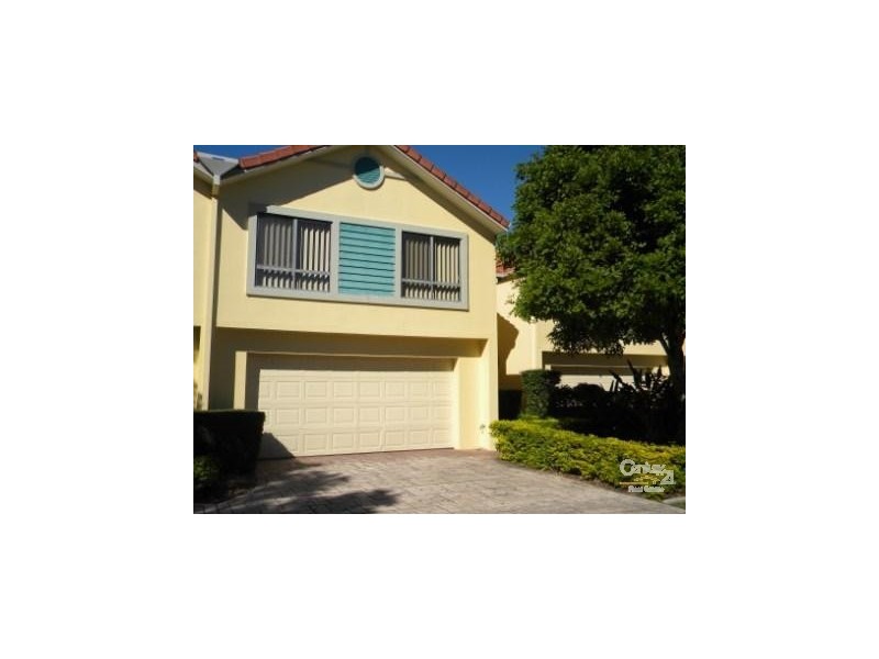 103/125 Rhode Island Santa Cruz Blvd, Clear Island Waters QLD 4226