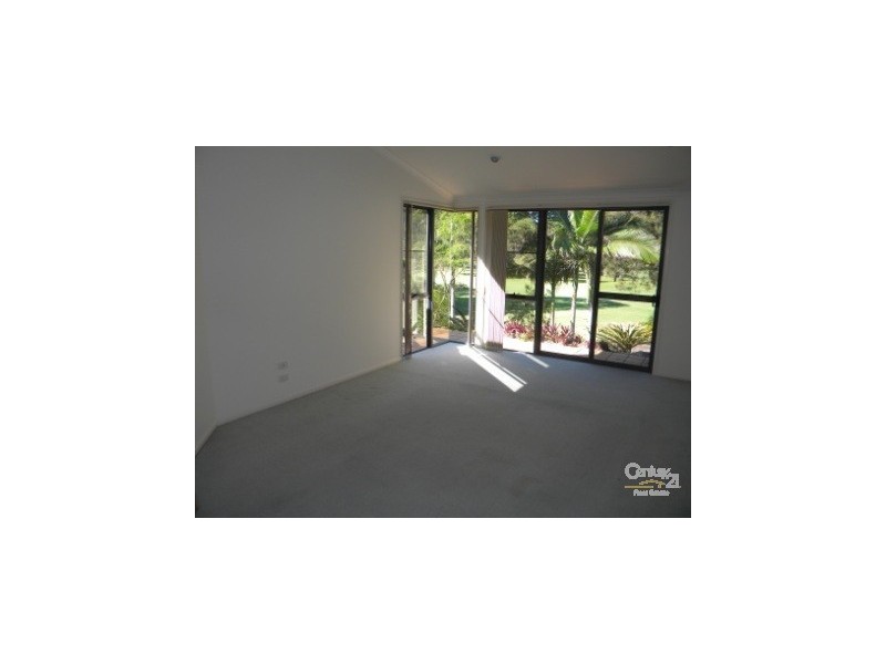 103/125 Rhode Island Santa Cruz Blvd, Clear Island Waters QLD 4226
