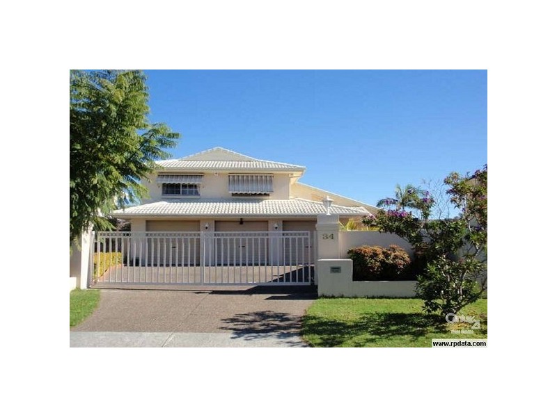 34 Charolais Crescent, Benowa QLD 4217