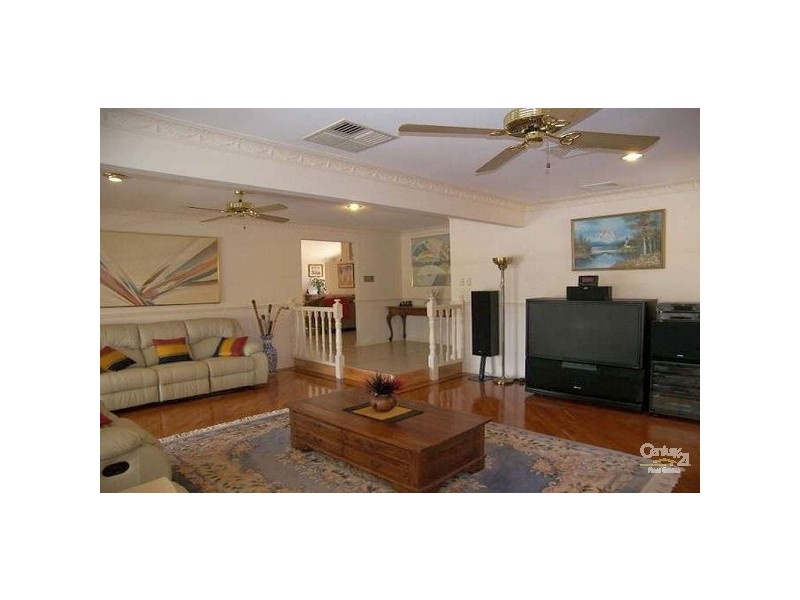 34 Charolais Crescent, Benowa QLD 4217