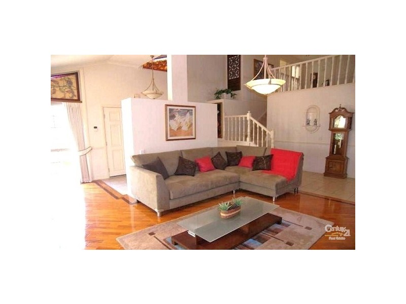 34 Charolais Crescent, Benowa QLD 4217