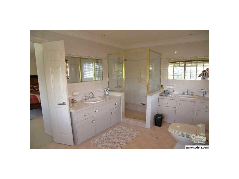 34 Charolais Crescent, Benowa QLD 4217