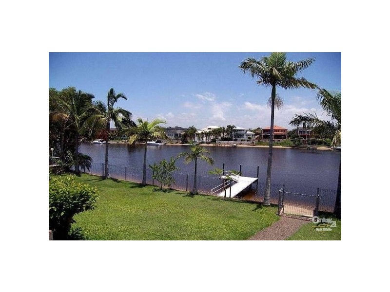 34 Charolais Crescent, Benowa QLD 4217