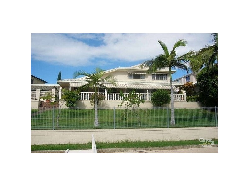 34 Charolais Crescent, Benowa QLD 4217