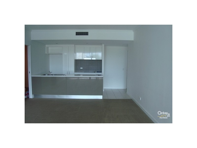 2218/33 T E Peters Drive, Broadbeach Waters QLD 4218