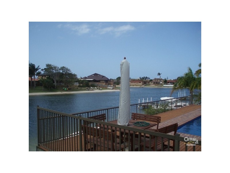 57 Markeri Street, Mermaid Waters QLD 4218