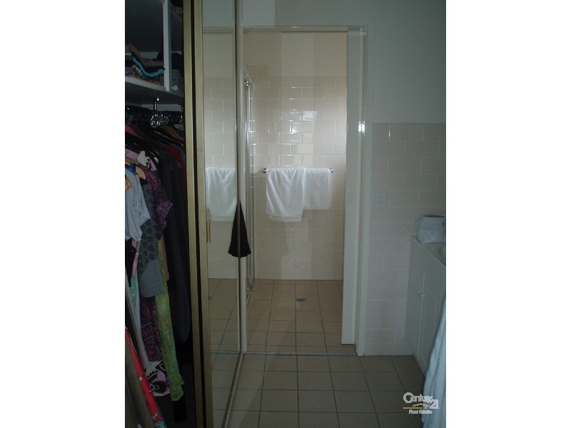 57 Markeri Street, Mermaid Waters QLD 4218