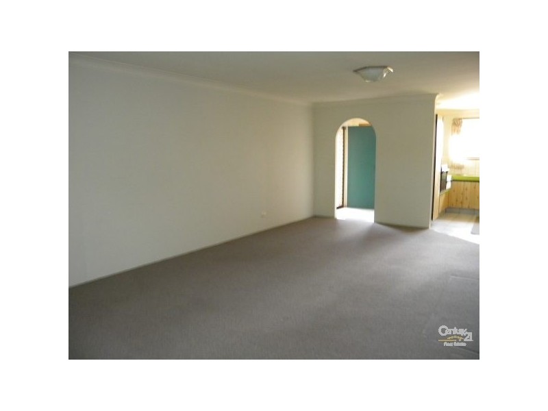 11 Duet Drive, Mermaid Waters QLD 4218