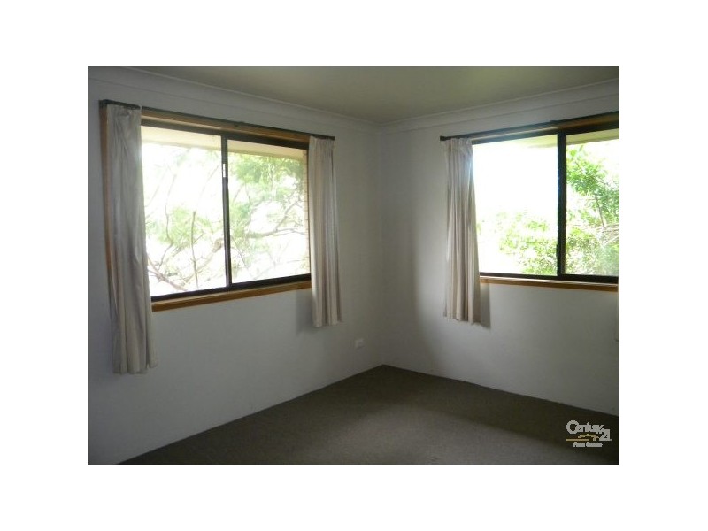 11 Duet Drive, Mermaid Waters QLD 4218