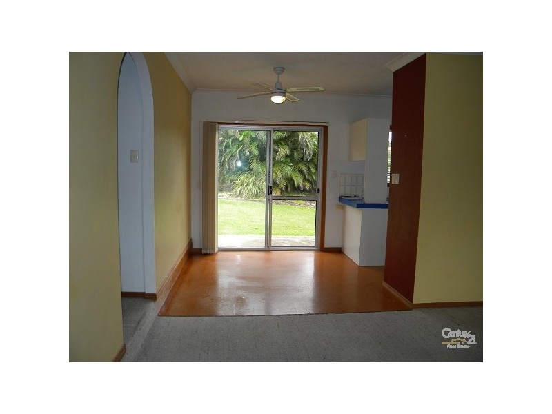 33 Pappas Way, Carrara QLD 4211