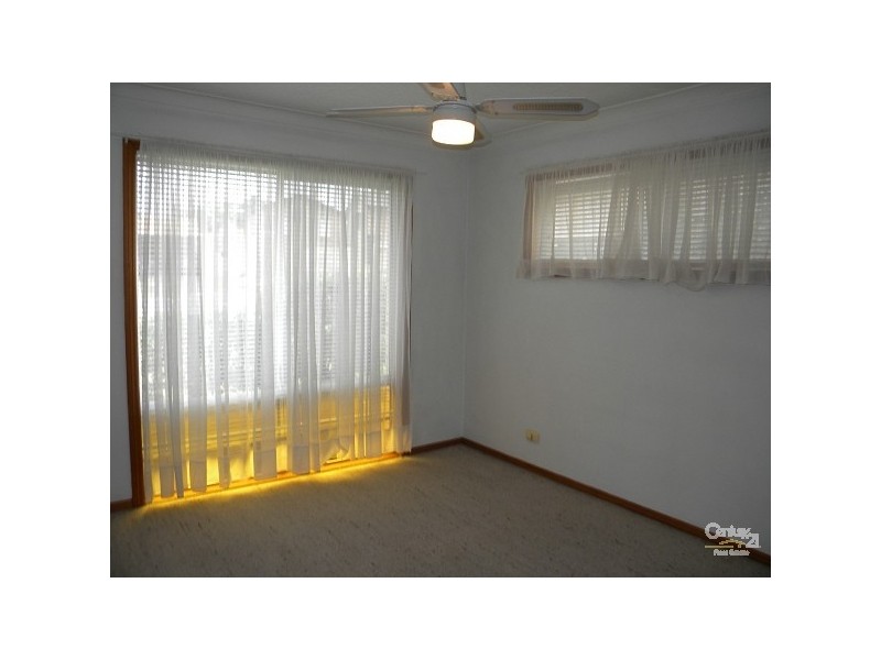 33 Pappas Way, Carrara QLD 4211