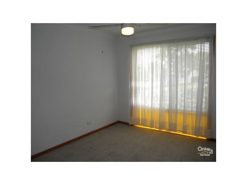 33 Pappas Way, Carrara QLD 4211
