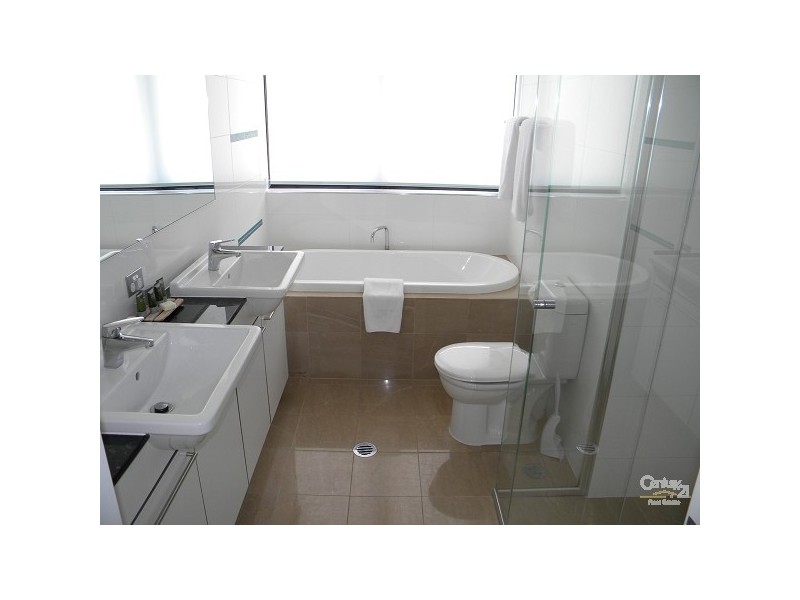 22 Surf Parade  SIERRA GRAND, Broadbeach QLD 4218