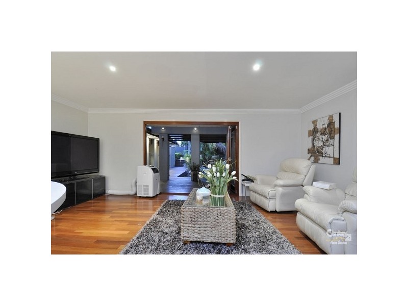 40 Pinnacle Court, Robina QLD 4226