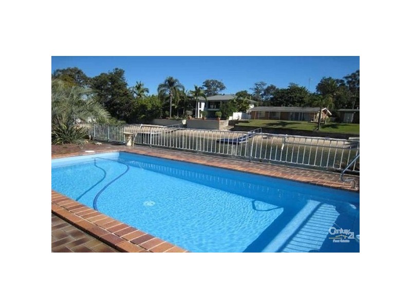 27 Key West, Broadbeach Waters QLD 4218