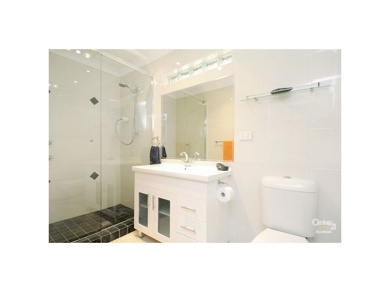 27 Key West, Broadbeach Waters QLD 4218